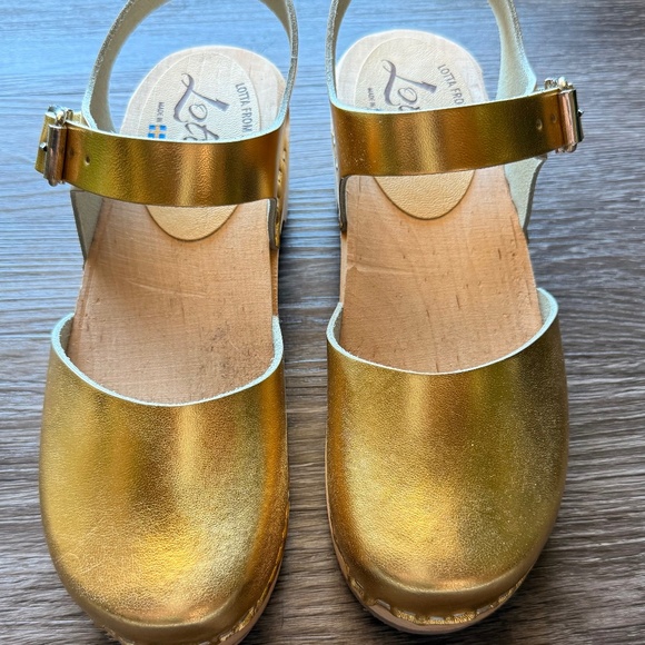 Lotta's Gold Clog Sandal Size 26 - Picture 1 of 4